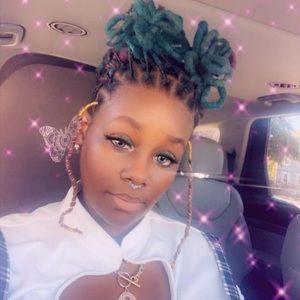 Meet your Posher, Kresha